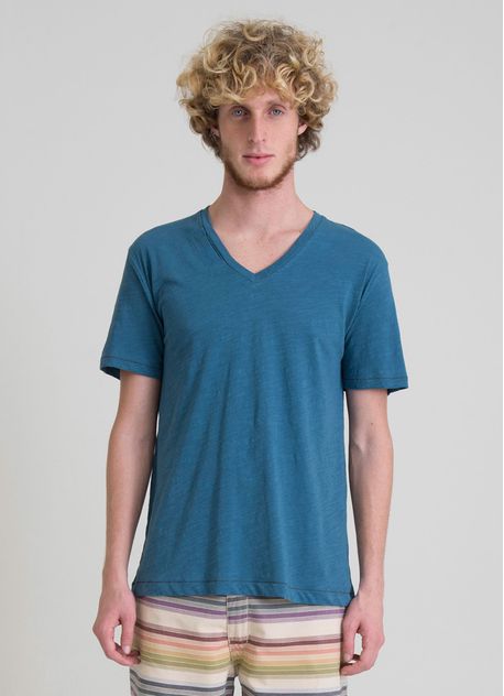 108487_0381_1_M_T-SHIRT-GOLA-V-BASICA-BOLSINHO