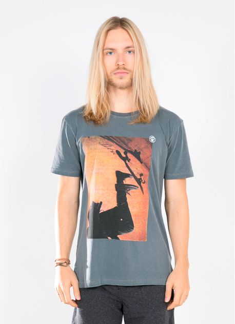 114684_0010_1_M_T-SHIRT-TINTURADA-SILK-FLIP