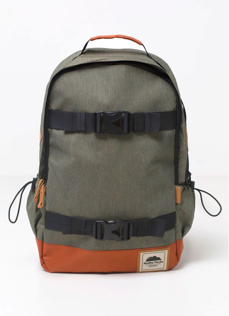 115013_0343_1_S_MOCHILA-SKATE
