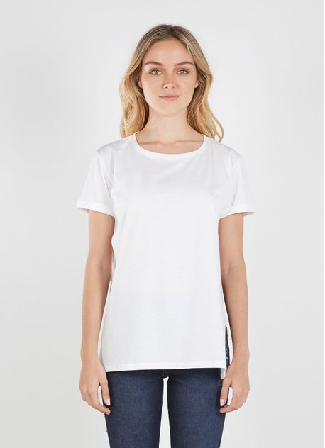 116204_654_1_M_T-SHIRT-MALHA-ABERTURA-LATERAL
