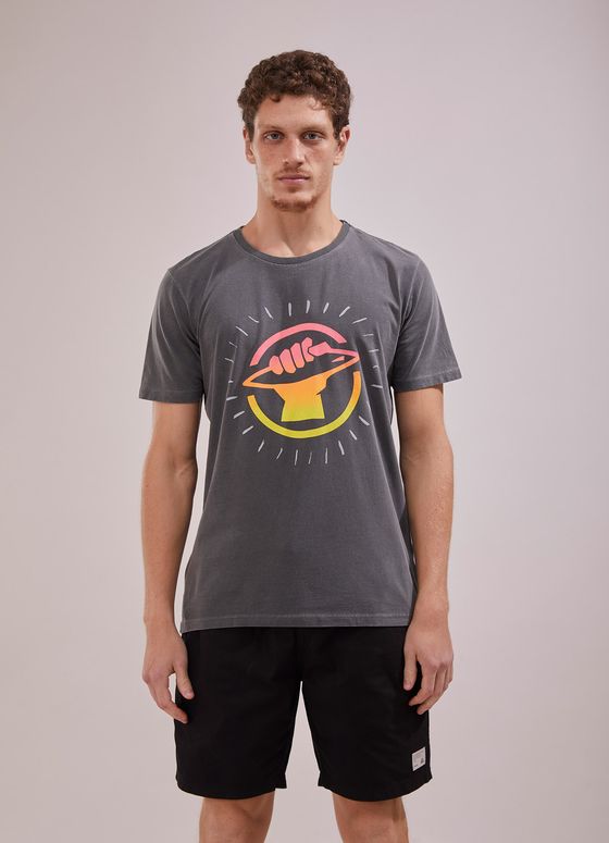 120730_021_2_M1768_T-SHIRT-TINTURADA-POWER-LIGHT