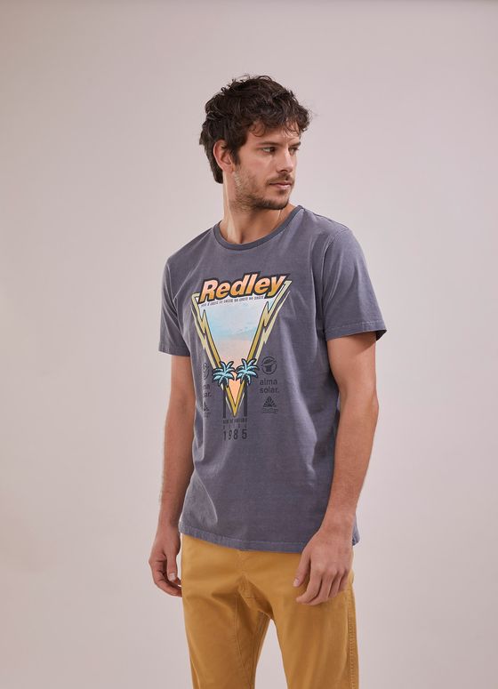 121001_0026_2_M1029_T-SHIRT-TINTURADA-POSTER-VINTAGE