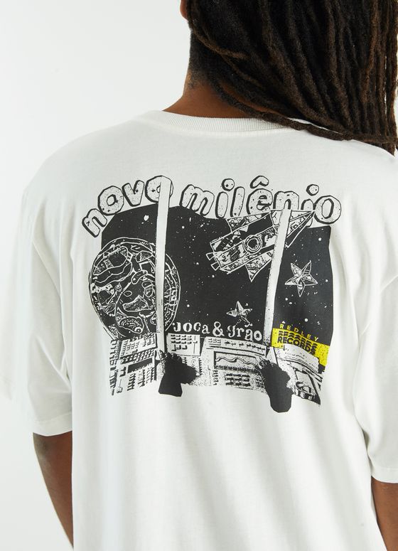 121716_654_2_M_T-SHIRT-REDLEY-RECORDS-DROP-1