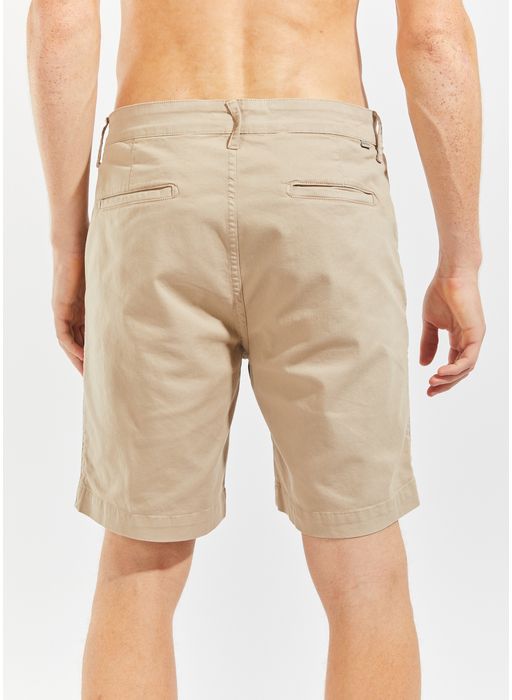 bermudas color beige