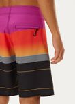 124095_021_3_M_SHORT-SURF-CLASSIC-LISTRADO-SOLAR