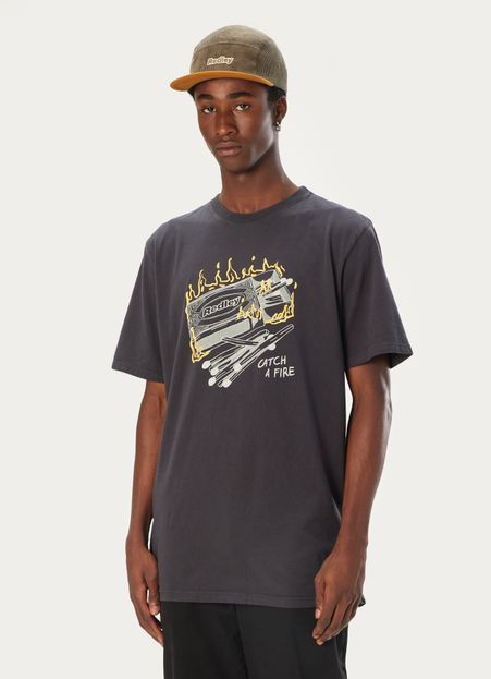124649_021_1_M_TSHIRT-ESTONADA-CATCH-A-FIRE
