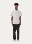 124751_3574_2_M_CAMISA-MANGA-CURTA-LISTRA-PATCH