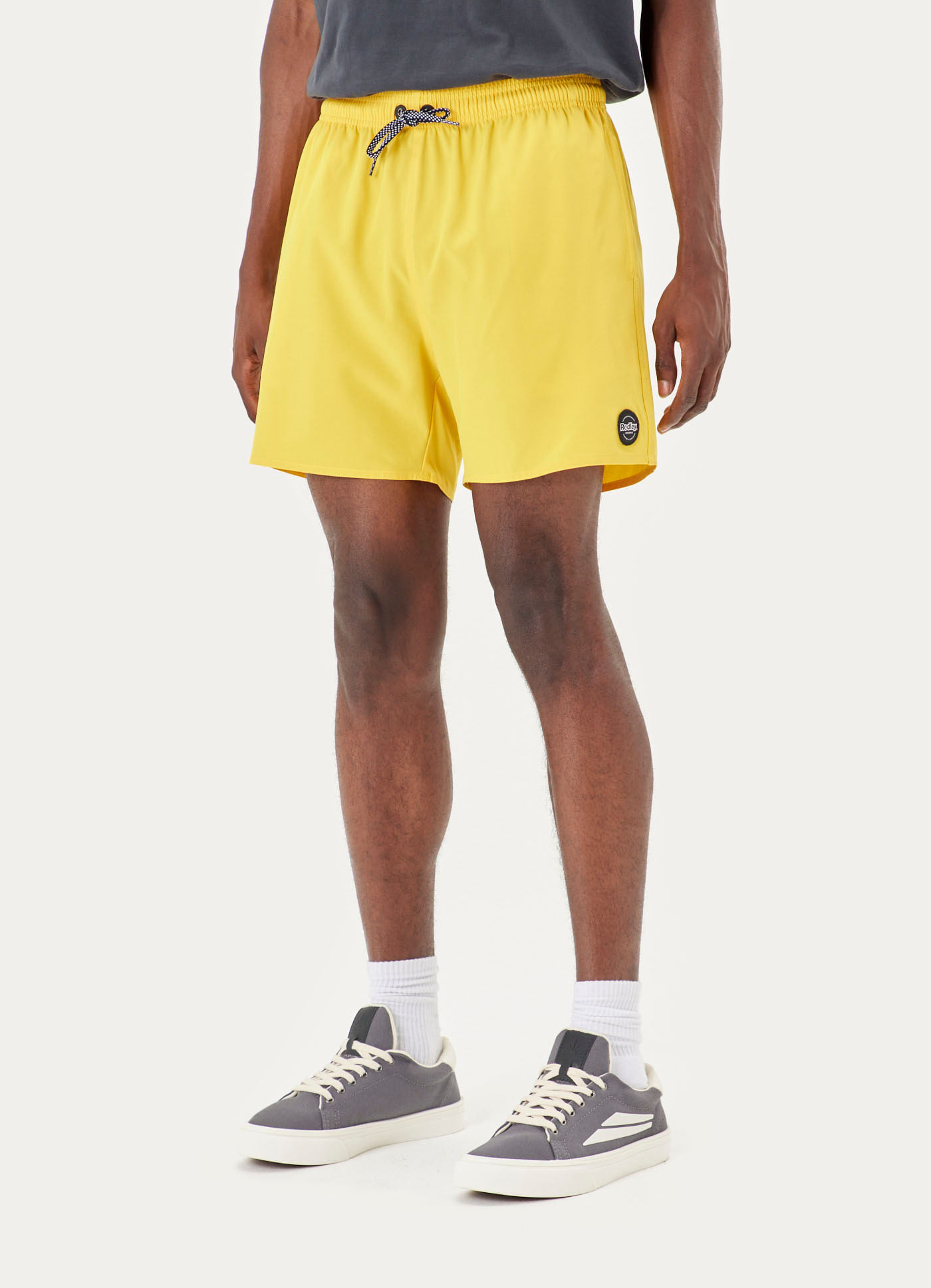 Short elastico classic liso amarelo