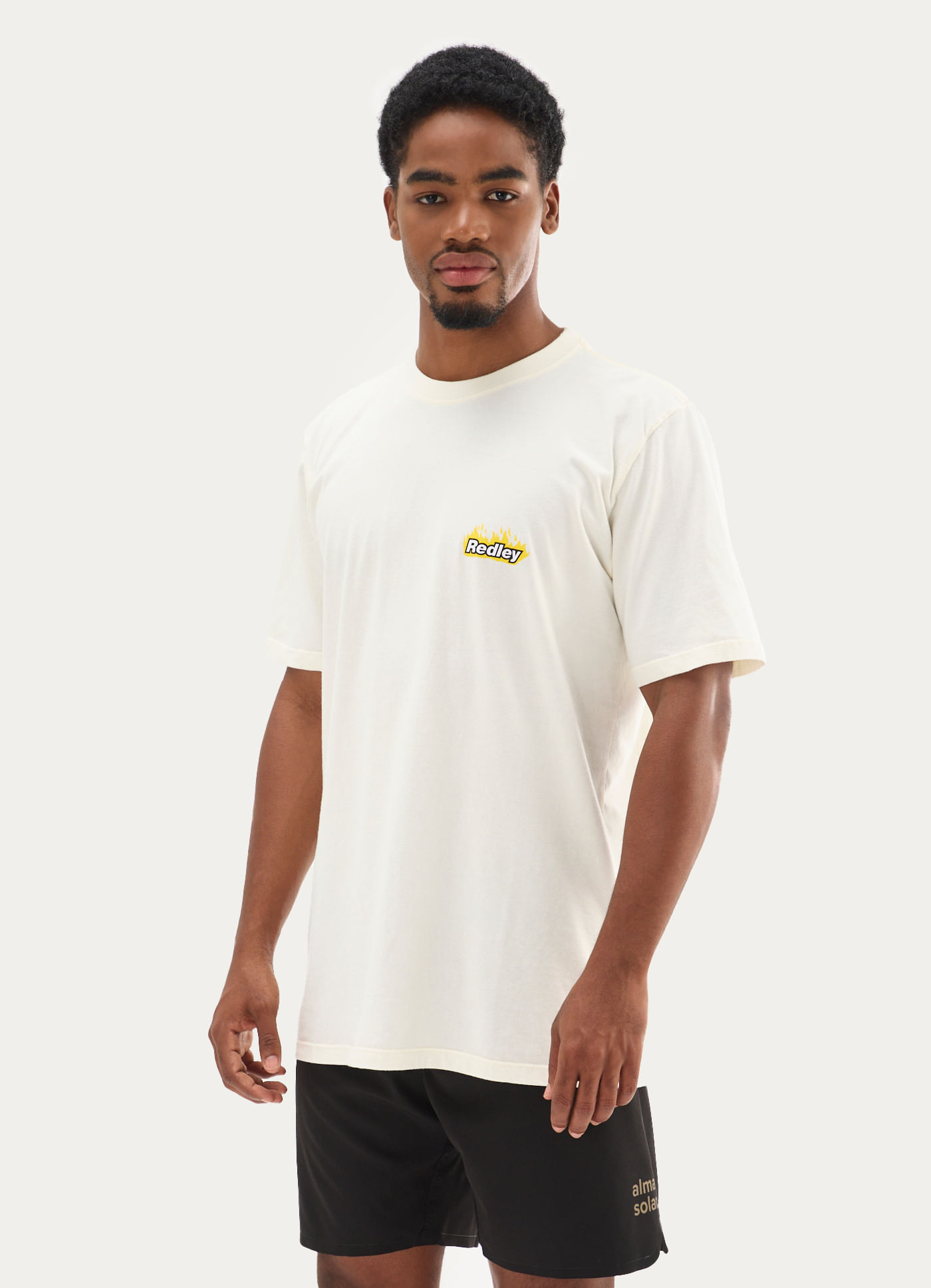 T-shirt estonada foguinho off white