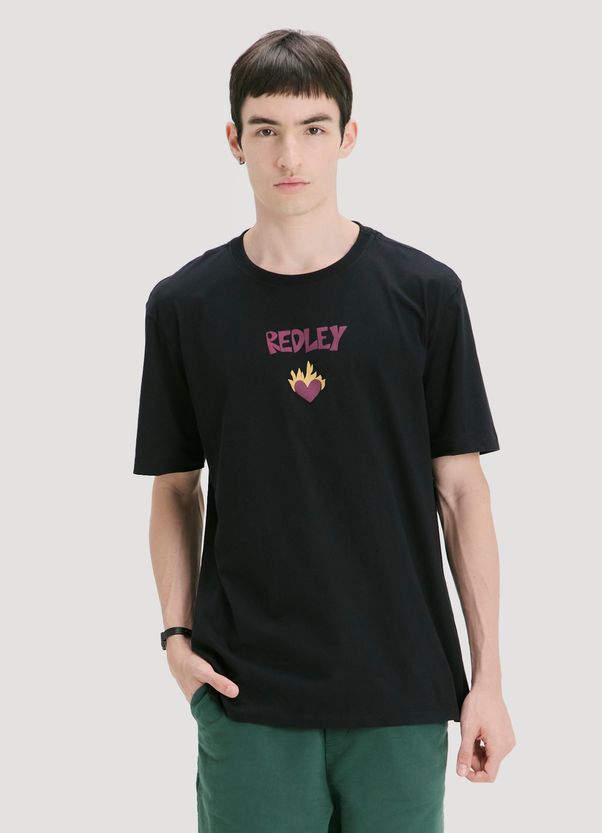 Tshirt redley love on fire preto G