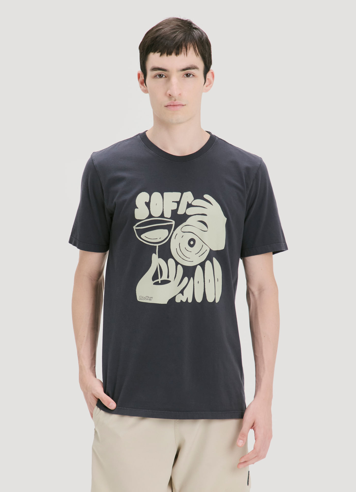 T-shirt estonada sofa mood preto